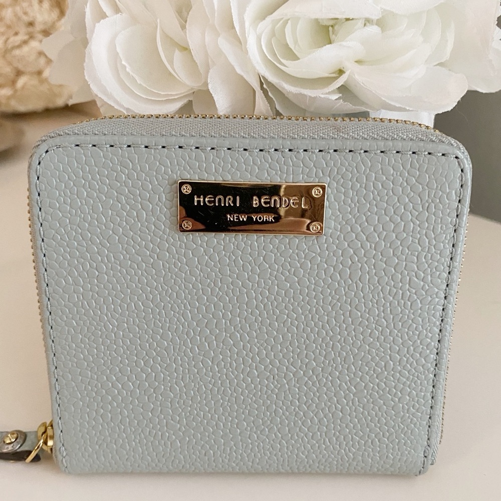 Henri Bendel West 57th Medium Wallet